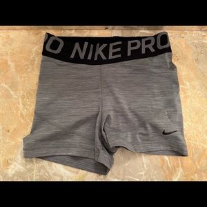 Nike Pro Shorts Grey pattern